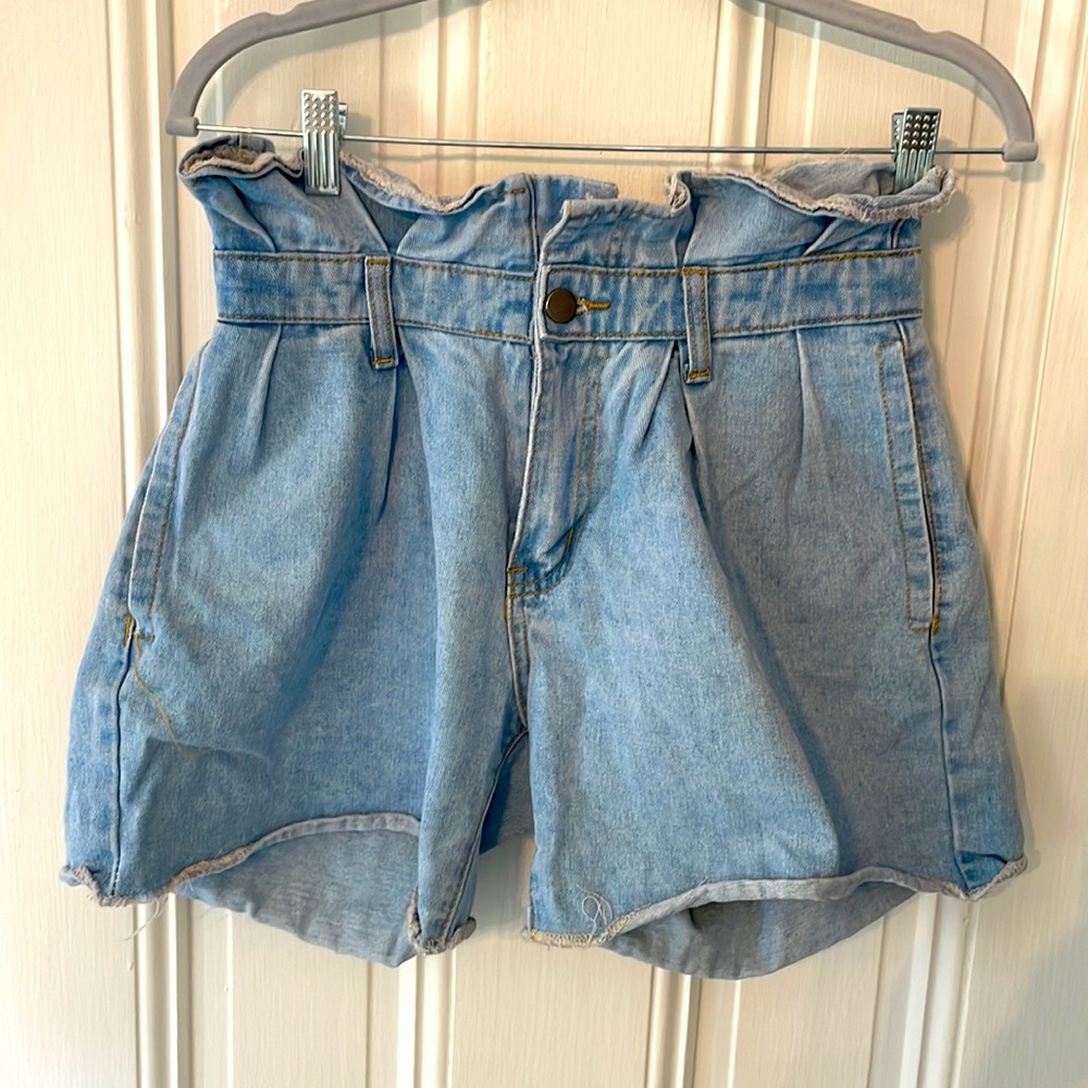 Fashion Nova Women’s In The Sky High Rise Shorts